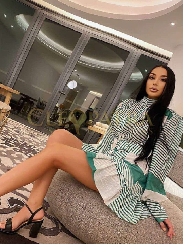 Raven, Portuguese escort in Sloane Square photo 10
